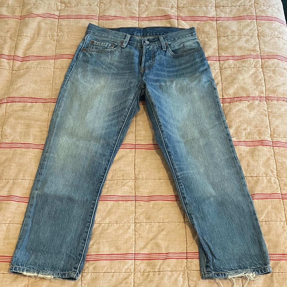 Mid rise Levi’s, 26 waist, cropped look c. 2012